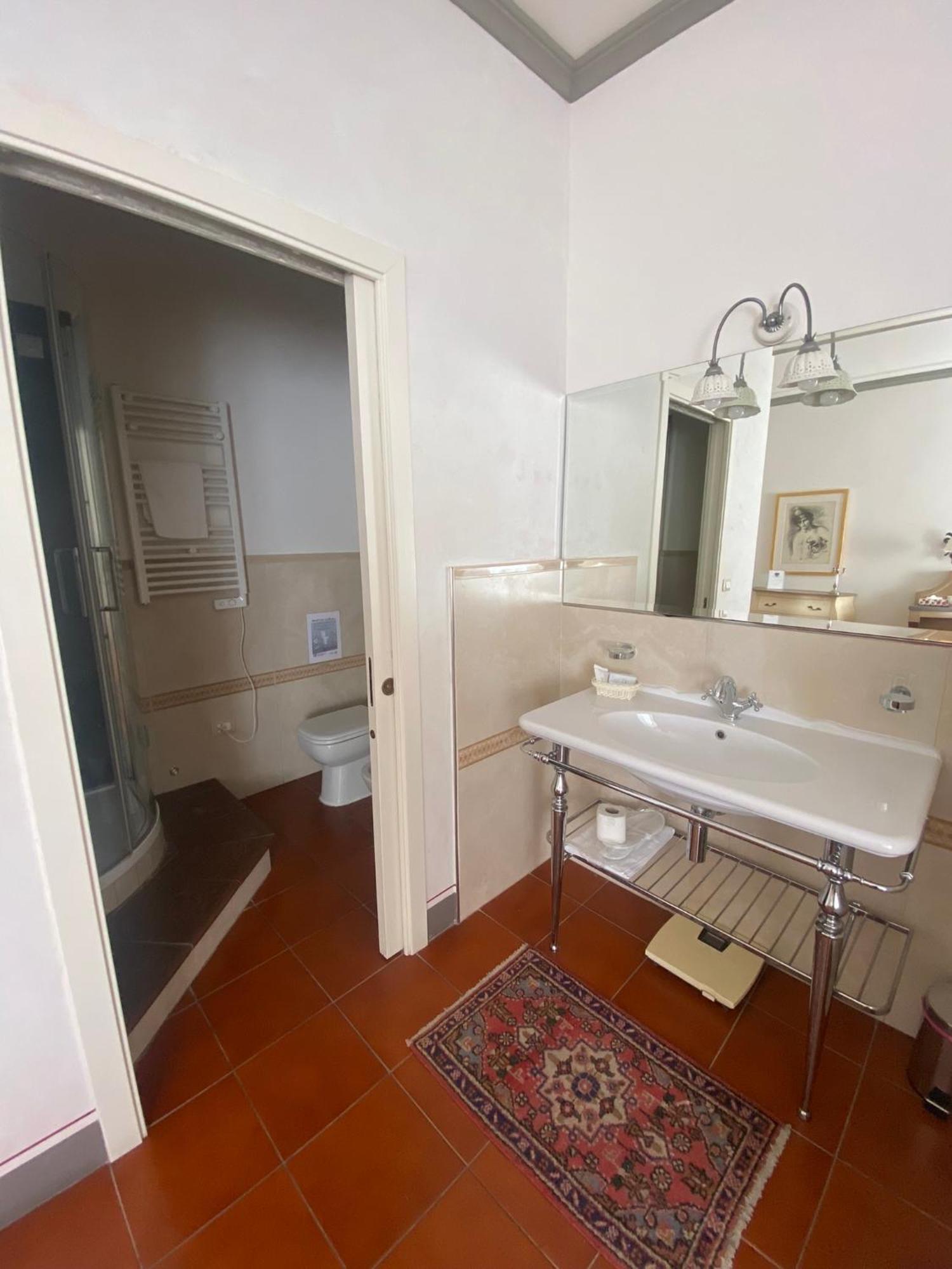 Palazzo Mari Suite & Rooms B&B Montevarchi Exterior photo